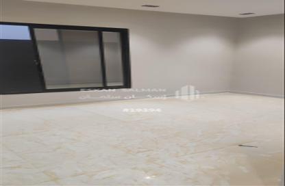 Full Floor - 4 Bedrooms - 3 Bathrooms for sale in Al Janadriyah - Riyadh - Ar Riyadh