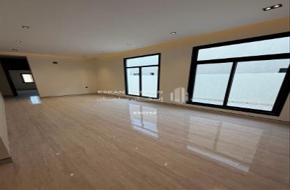 Apartment - 4 Bedrooms - 3 Bathrooms for sale in Al Janadriyah - Riyadh - Ar Riyadh