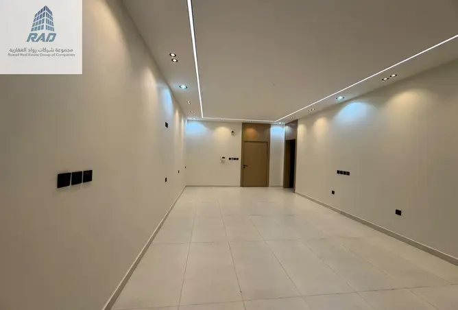 52168518 - Property Image 3