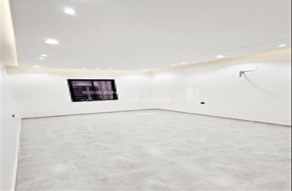 Apartment - 6 Bedrooms - 4 Bathrooms for sale in Al Dhurfah - Khamis Mushayt - Asir