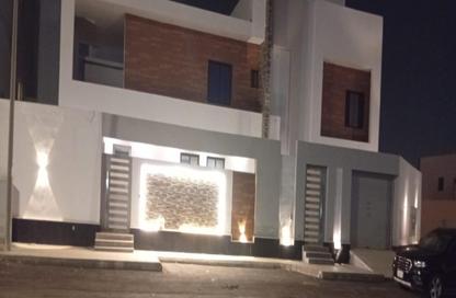 Villa - 3 Bedrooms - 4 Bathrooms for rent in Al Buhirat - Jeddah - Makkah Al Mukarramah
