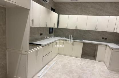 Apartment - 4 Bedrooms - 3 Bathrooms for sale in Al Hamra - Al Khubar - Eastern Apartment - 4 Bedrooms - 3 Bathrooms for sale in Al Hamra - Al Khubar - Eastern