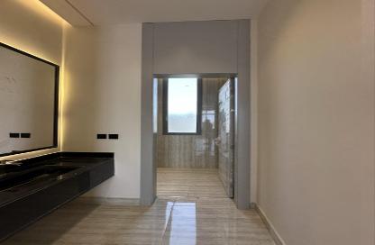 Apartment - 4 Bedrooms - 3 Bathrooms for sale in East Naseem - Riyadh - Ar Riyadh