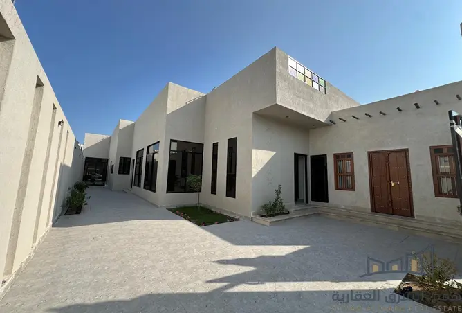 52365451 - Property Image 2