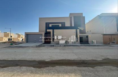 Apartment - 5 Bedrooms - 3 Bathrooms for sale in Al Janadriyah - Riyadh - Ar Riyadh