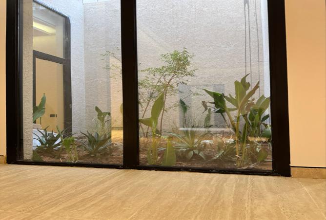 258096 - Property Image 3