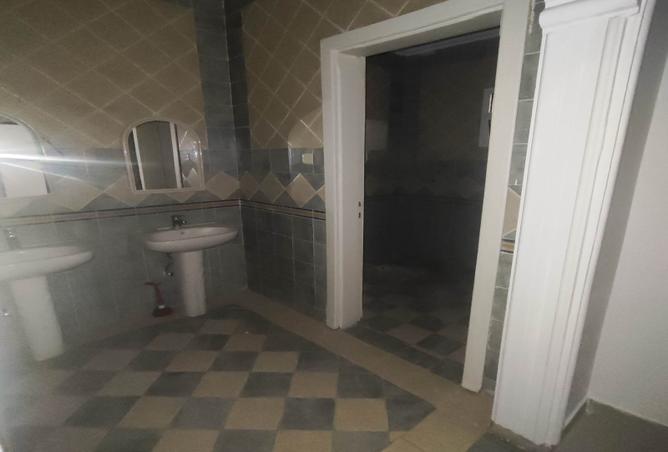 258505 - Property Image 3