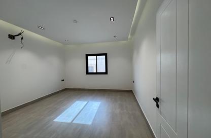 Apartment - 4 Bedrooms - 3 Bathrooms for sale in Al Yarmuk - Riyadh - Ar Riyadh