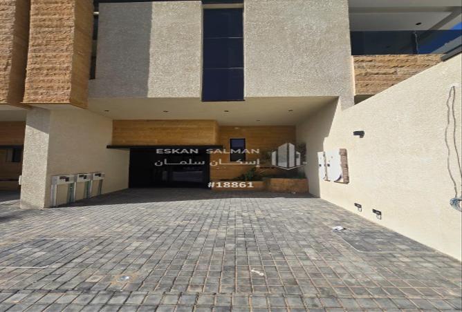 2PAc45YDy40 - Property Image 3