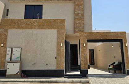 Full Floor - 4 Bedrooms - 3 Bathrooms for sale in Al Bayan - Riyadh - Ar Riyadh