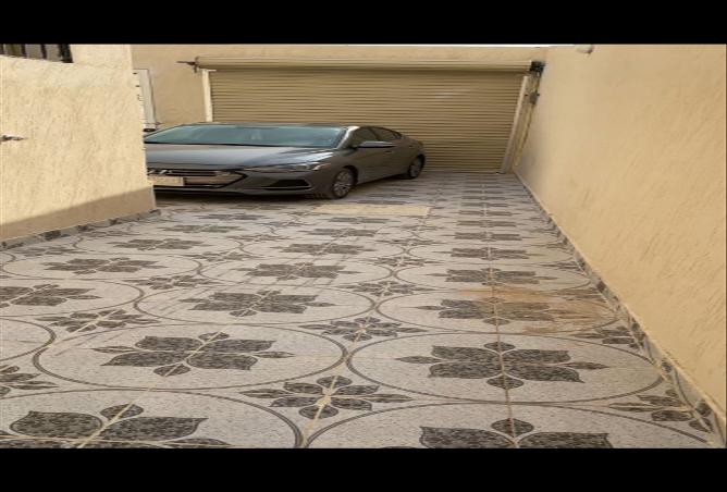 258176 - Property Image 2