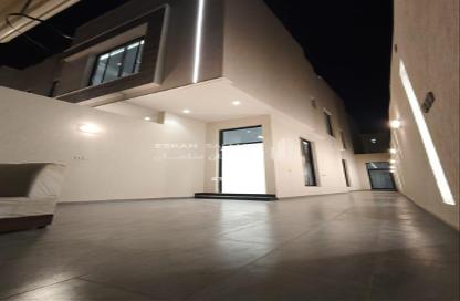 Apartment - 6 Bedrooms - 4 Bathrooms for sale in Al Janadriyah - Riyadh - Ar Riyadh