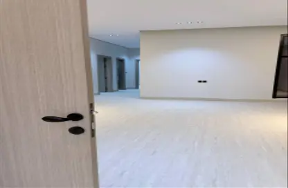Full Floor - 4 Bedrooms - 4 Bathrooms for sale in Ar Rimal - Riyadh - Ar Riyadh