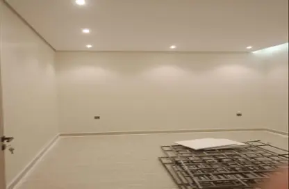 Apartment - 2 Bedrooms - 2 Bathrooms for sale in Al Bayan - Riyadh - Ar Riyadh