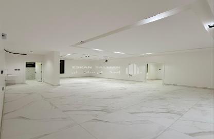 Apartment - 4 Bedrooms - 3 Bathrooms for sale in Al Mahdiyah - Riyadh - Ar Riyadh