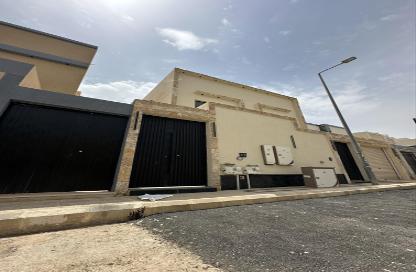 Full Floor - 4 Bedrooms - 4 Bathrooms for sale in West Naseem - Riyadh - Ar Riyadh