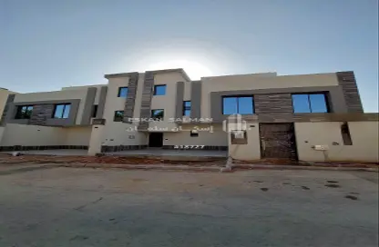 طابق كامل - 6 غرف نوم - 4 حمامات للبيع في الروضة - الرياض - الرياض