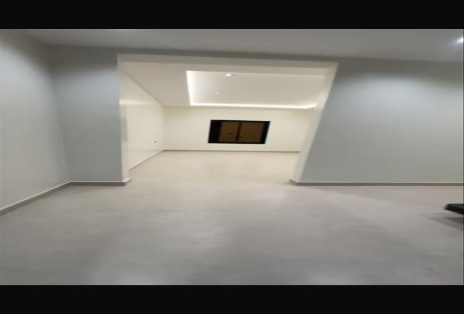 258073 - Property Image 2