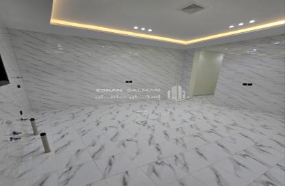 Apartment - 5 Bedrooms - 3 Bathrooms for sale in Al Janadriyah - Riyadh - Ar Riyadh Apartment - 5 Bedrooms - 3 Bathrooms for sale in Al Janadriyah - Riyadh - Ar Riyadh
