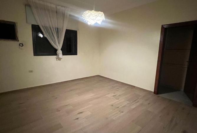 51851678 - Property Image 2