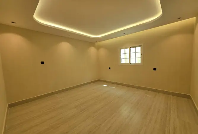 52327270 - Property Image 3