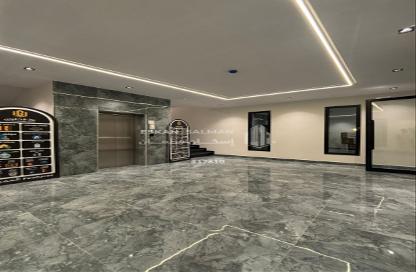 Apartment - 5 Bedrooms - 3 Bathrooms for sale in Al Hamra - Al Khubar - Eastern Apartment - 5 Bedrooms - 3 Bathrooms for sale in Al Hamra - Al Khubar - Eastern