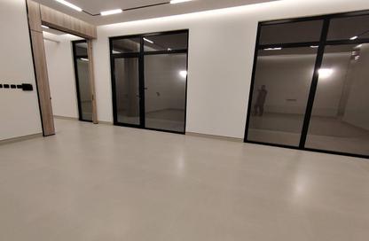 Full Floor - 5 Bedrooms - 4 Bathrooms for sale in Ar Rimal - Riyadh - Ar Riyadh