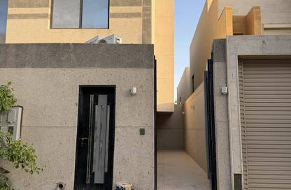 Full Floor - 3 - 4 for rent in Al Arid - Riyadh - Ar Riyadh