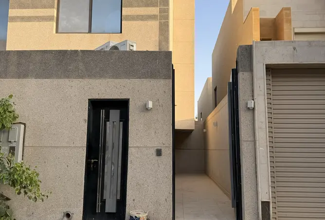 52153002 - Property Image 2