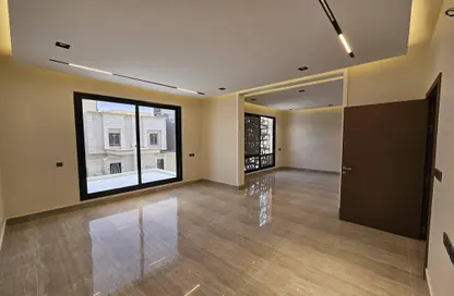 Full Floor - 5 Bedrooms - 4 Bathrooms for sale in Ar Rimal - Riyadh - Ar Riyadh