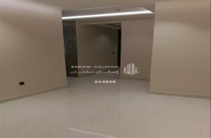 طابق كامل - 4 غرف نوم - 4 حمامات للبيع في الجنادرية - الرياض - الرياض
