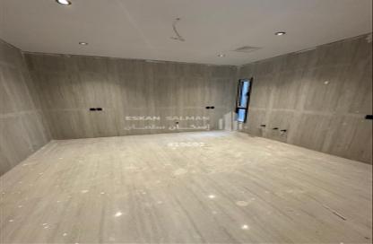 Apartment - 6 Bedrooms - 4 Bathrooms for sale in Al Amwaj - Al Khubar - Eastern