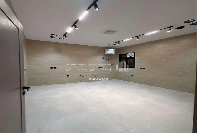 51892000 - Property Image 3