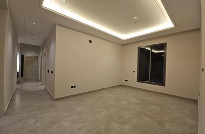 Apartment - 4 Bedrooms - 3 Bathrooms for sale in Al Yarmuk - Riyadh - Ar Riyadh
