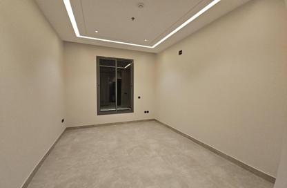Apartment - 4 Bedrooms - 3 Bathrooms for sale in Al Yarmuk - Riyadh - Ar Riyadh