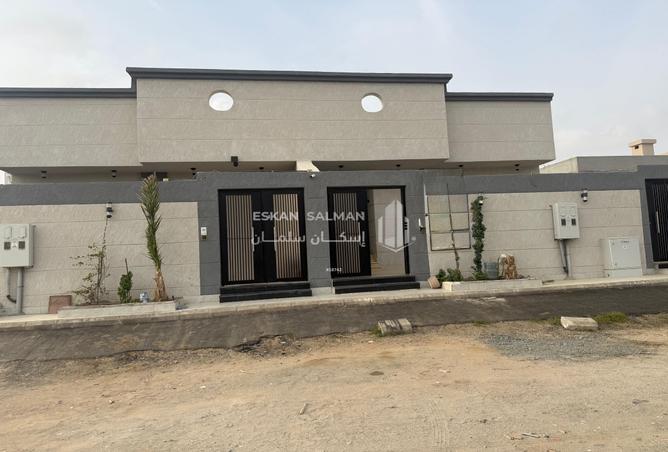 2Oz5zvrN4Nc - Property Image 2