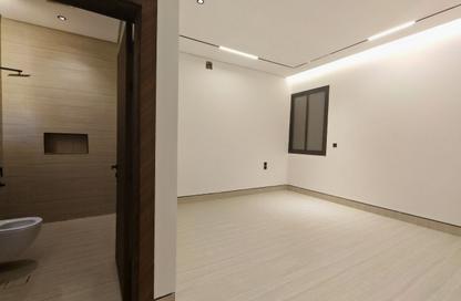 Villa - 4 - 5 for sale in Al Yarmuk - Riyadh - Ar Riyadh Villa - 4 - 5 for sale in Al Yarmuk - Riyadh - Ar Riyadh