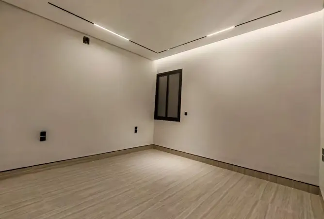 52316213 - Property Image 3