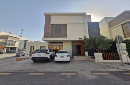 Villa - 3 Bedrooms - 4 Bathrooms for rent in Al Munisiyah - Riyadh - Ar Riyadh