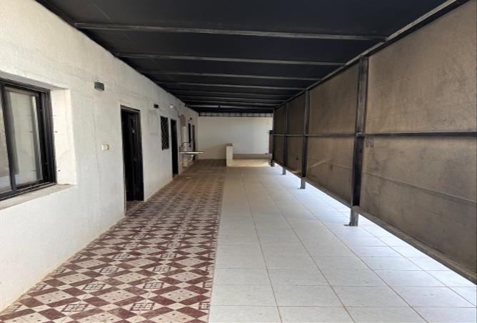 258680 - Property Image 2