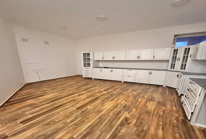 51032127 - Property Main Image