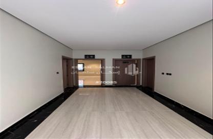 Apartment - 5 Bedrooms - 3 Bathrooms for sale in As Sawari - Al Khubar - Eastern Apartment - 5 Bedrooms - 3 Bathrooms for sale in As Sawari - Al Khubar - Eastern