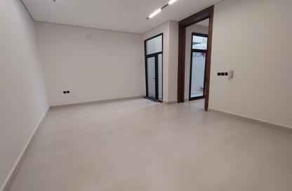 Full Floor - 5 Bedrooms - 4 Bathrooms for sale in Ar Rimal - Riyadh - Ar Riyadh