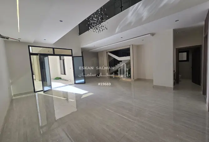 51861108 - Property Image 3