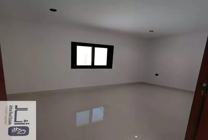 52290017 - Property Image 3