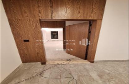 Apartment - 5 Bedrooms - 3 Bathrooms for sale in Prince Muhammad bin Saud - Ad Dammam - Eastern