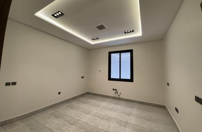 Full Floor - 5 Bedrooms - 3 Bathrooms for sale in Ar Rimal - Riyadh - Ar Riyadh