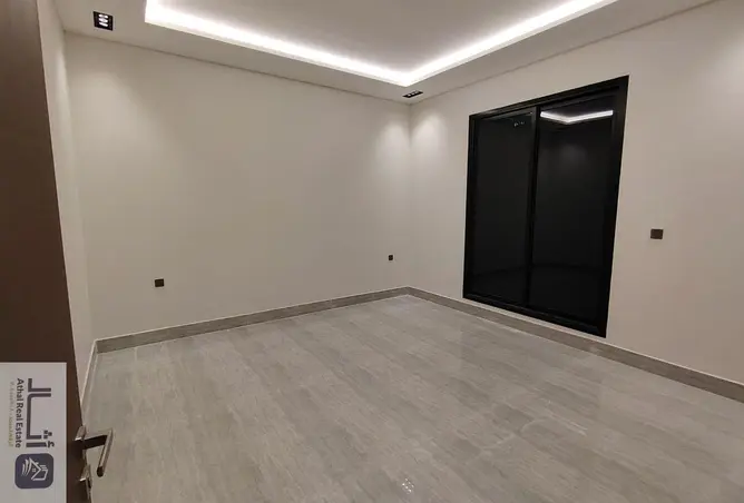 52107486 - Property Image 3