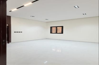 Full Floor - 5 Bedrooms - 2 Bathrooms for sale in Al Aziziyah - Riyadh - Ar Riyadh Full Floor - 5 Bedrooms - 2 Bathrooms for sale in Al Aziziyah - Riyadh - Ar Riyadh