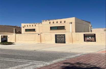 Villa - 4 Bedrooms - 5 Bathrooms for sale in جلمودة - Jubail Industrial City - Eastern